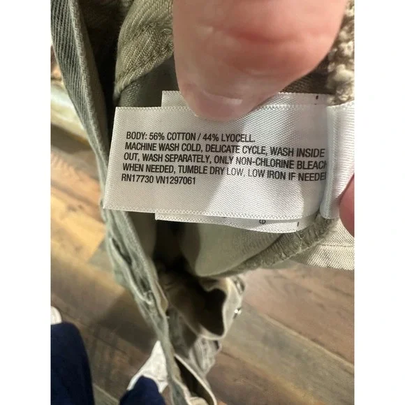 Universal Thread Grey Leopard Print Mid Rise 90s Baggy Jeans Size 6 Button Fly - Picture 9 of 16